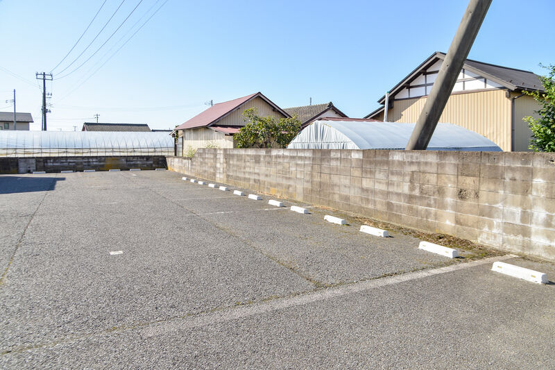 きたかみ葬儀社　矢本斎苑 駐車場