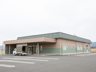 令和有限会社　弥栄ホール