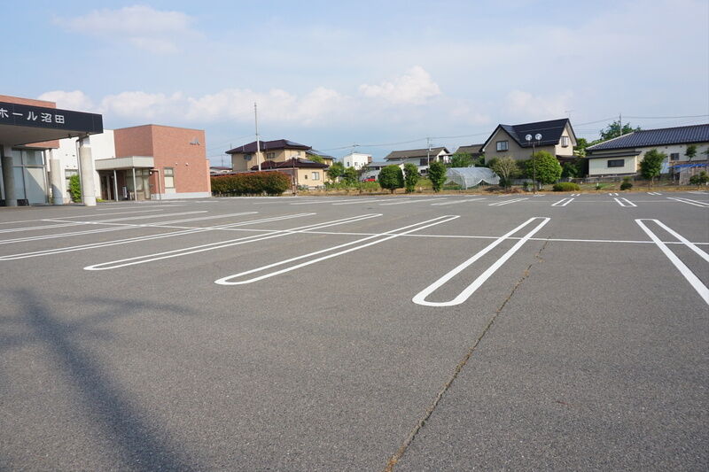 JAアシストホール沼田 駐車場
