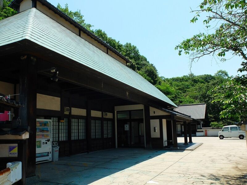 やけ山 心優堂 外観2