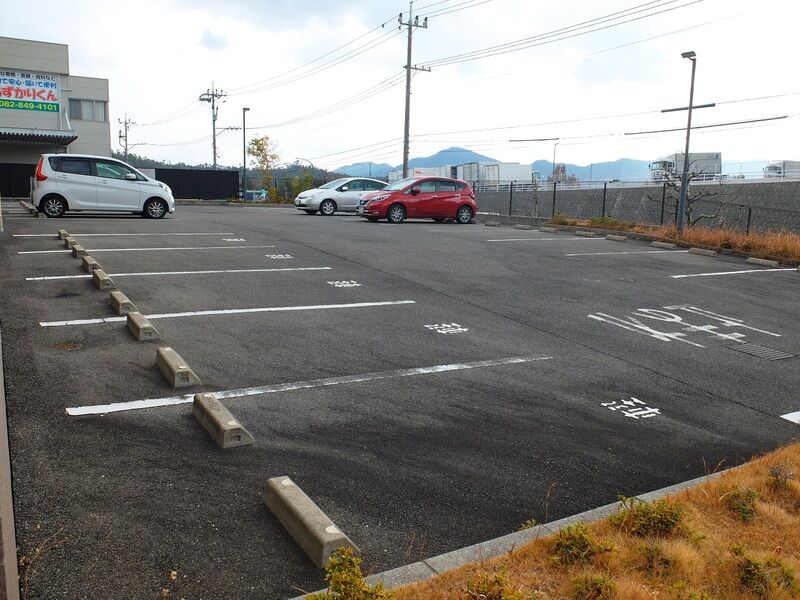 ユウベルホール 西風新都 駐車場2