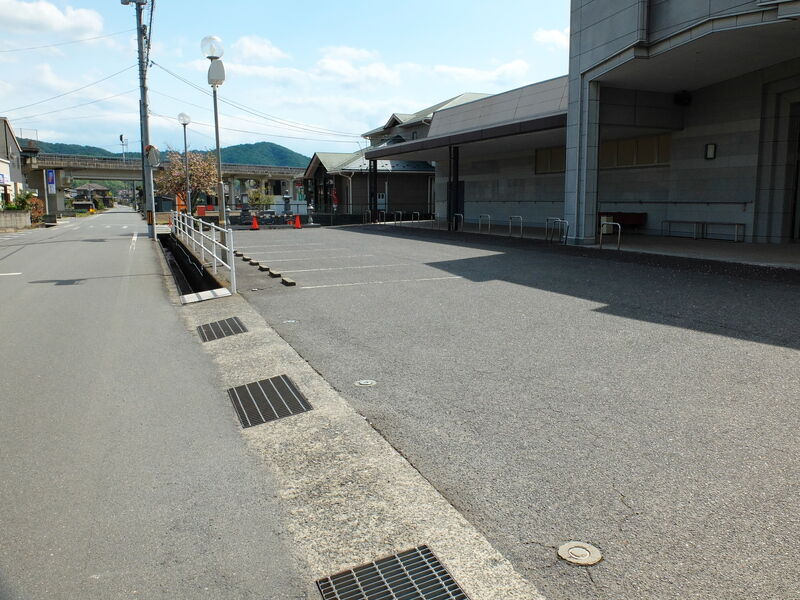 JA 御野ホール「八重櫻」 駐車場1