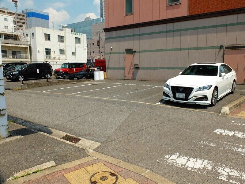 福山駅前シティホール 駐車場