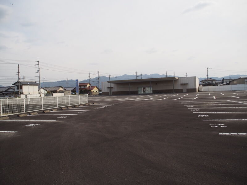 長尾会館 駐車場１
