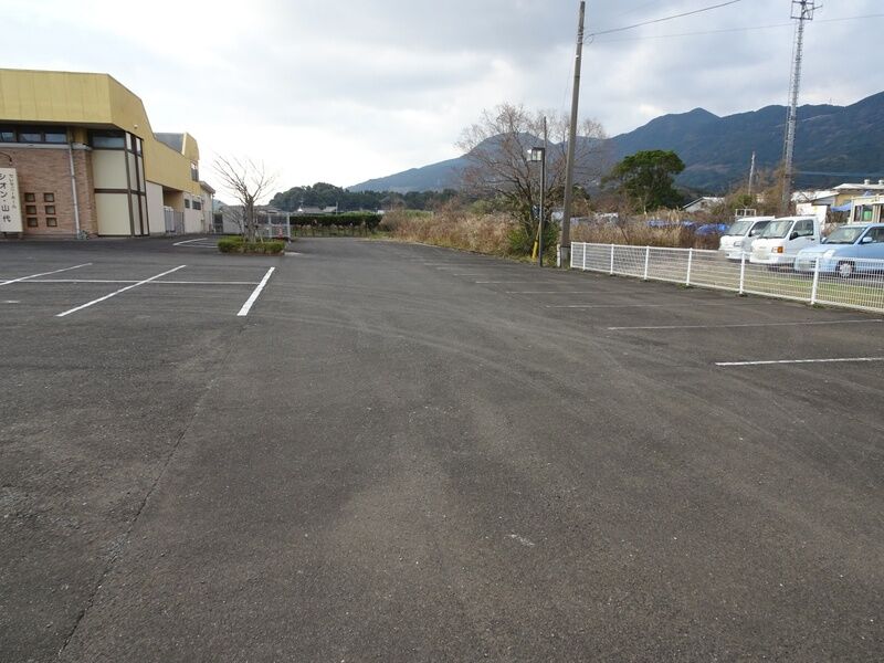 セレモニーホール シオン・山代 駐車場２