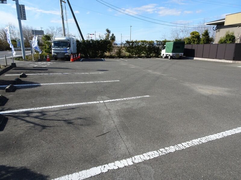みやび　空港通り会館 駐車場３