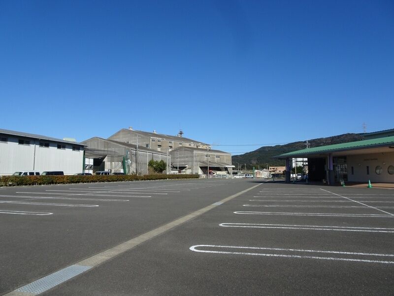 山本斎場 駐車場２