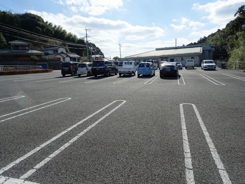 ちよだ儀礼ホール鎮西 駐車場２