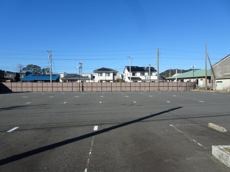 浜玉斎場 駐車場１