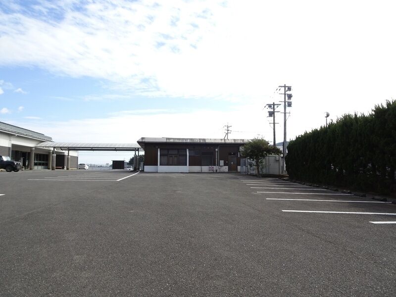 武雄北方斎場 駐車場２
