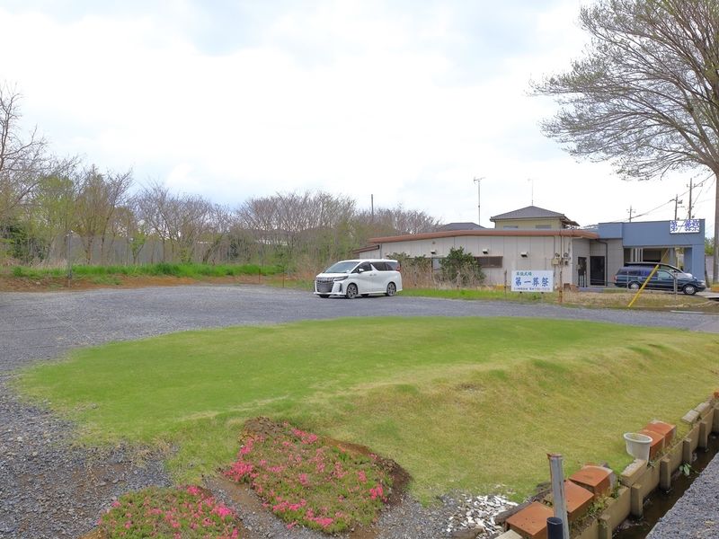 第一葬祭ホール 駐車場 (1)