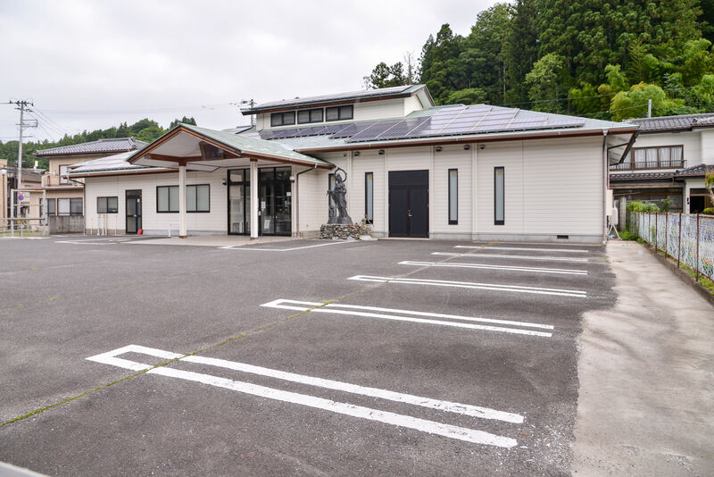 水晶館 石川斎場 駐車場