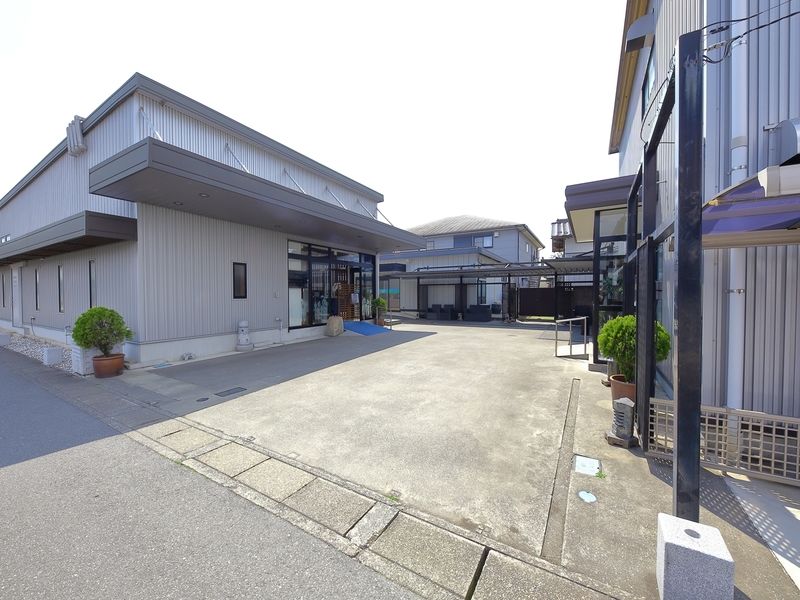 しょうぶセレモニーホール 外観1