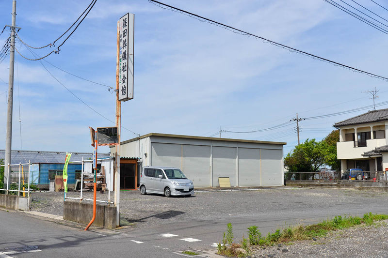 篠田葬儀会館 駐車場1
