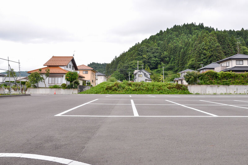 かくた斎苑 駐車場