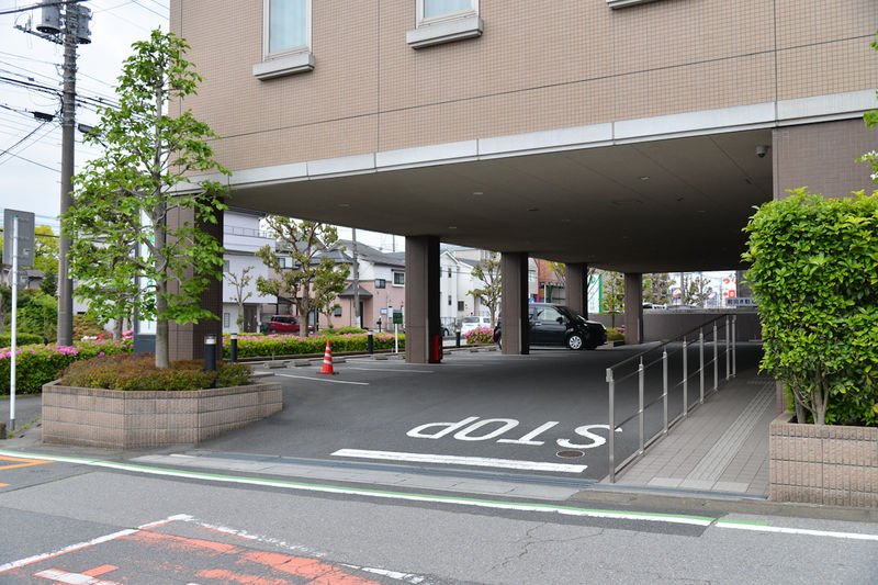 さがみ典礼 東川口葬斎センター 入口1