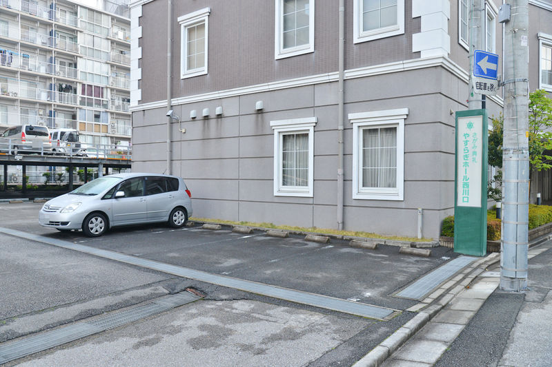 さがみ典礼 やすらぎホール西川口 駐車場1