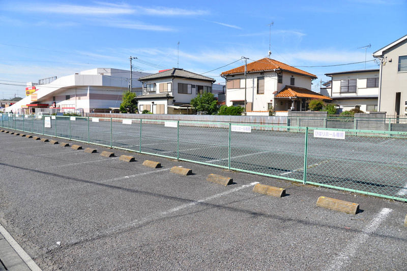 ひばりホール 駐車場1