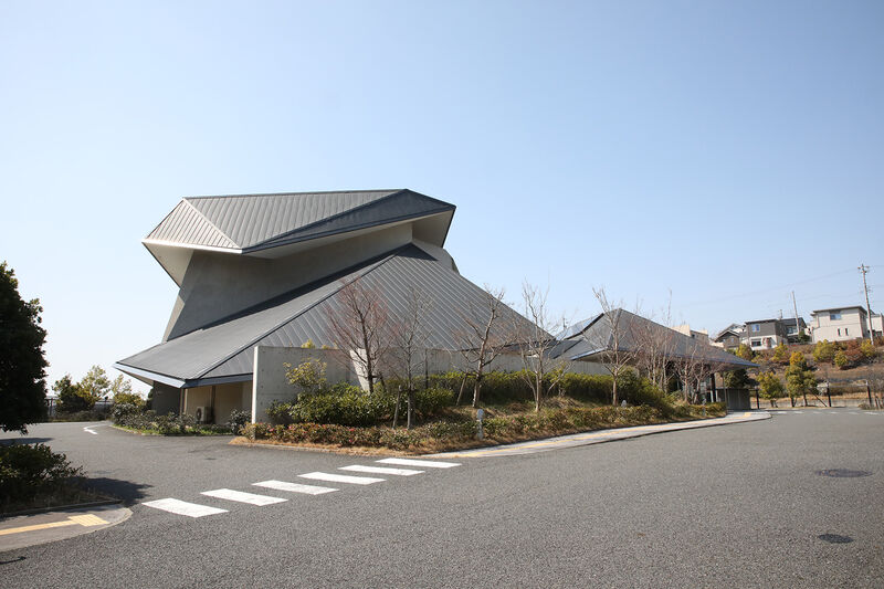 桑名市斎場 おりづるの森 ー外観2