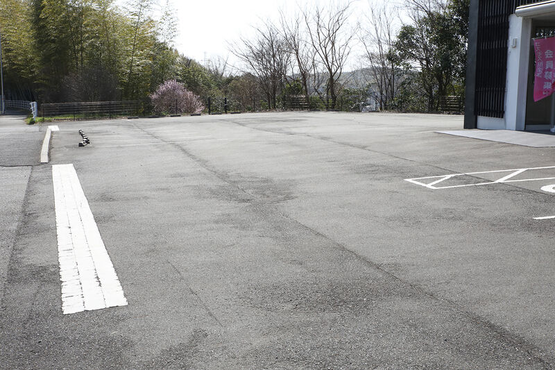 エンディングスペース桑名 ー駐車場