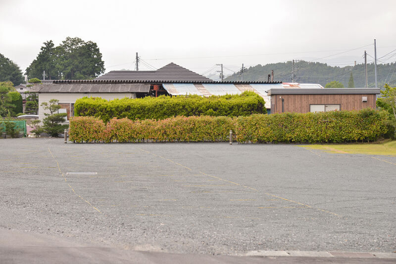 清翔苑 平 駐車場