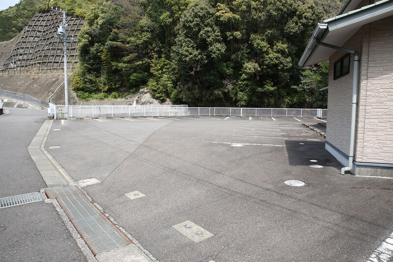 シティホール尾鷲 駐車場