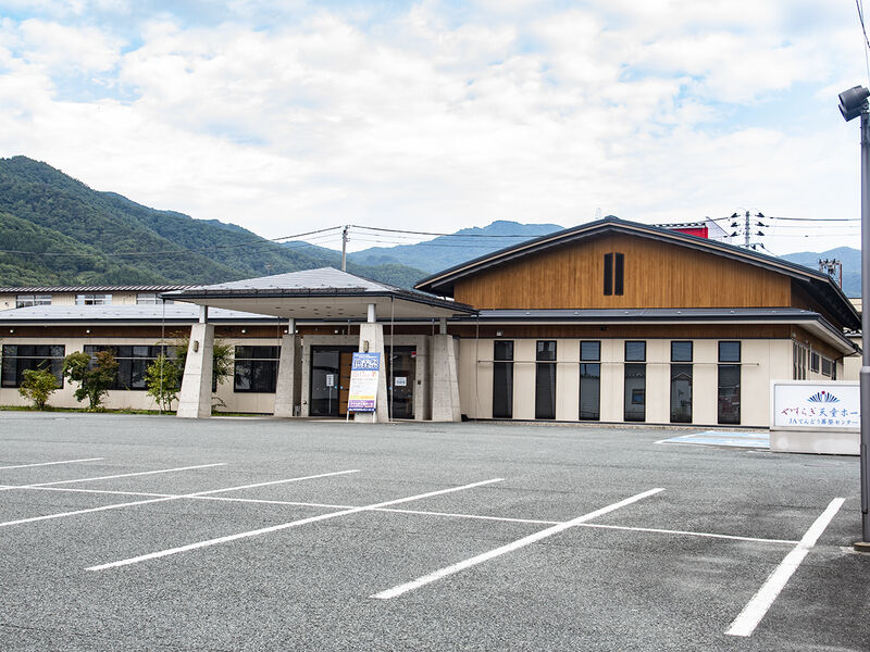 やすらぎ天童ホール 外観1