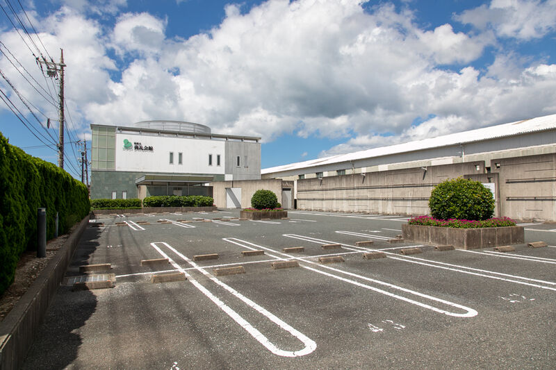 綾羅木典礼会館 駐車場
