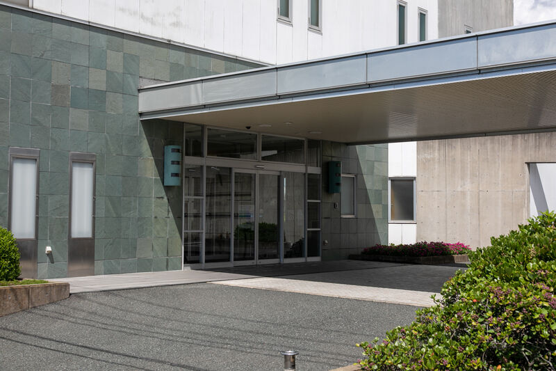 綾羅木典礼会館 入口