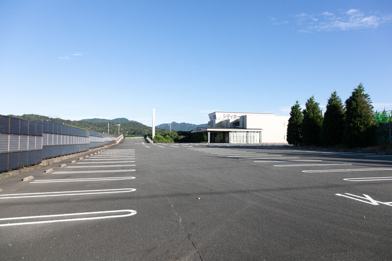 シティホール長府 駐車場