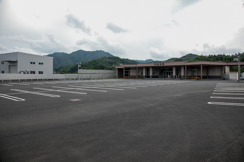 交益会館 駐車場
