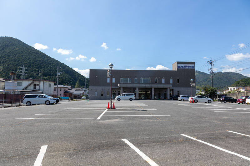 シティホール岩国 駐車場
