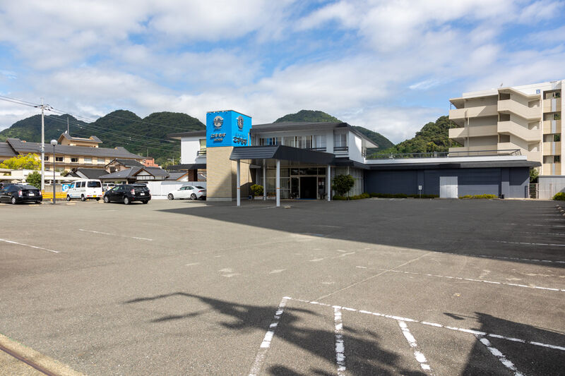 こすもす山口会館 駐車場 (1)