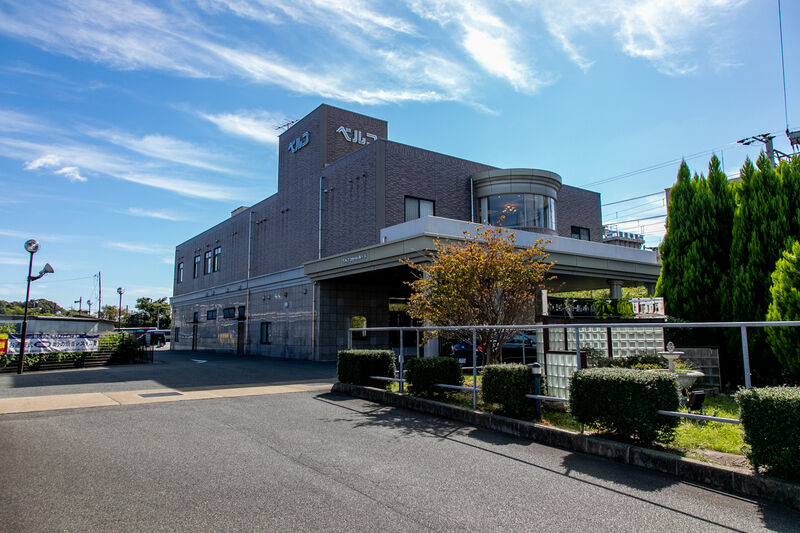 シティホール小郡 入口