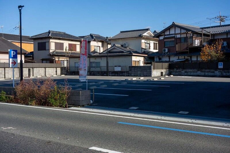 下阪本シティーホール 駐車場1