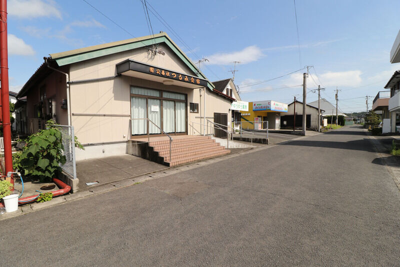 つるみ会館 入口