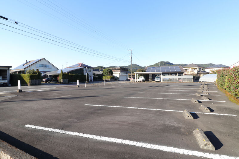 蒲生斎場 駐車場3