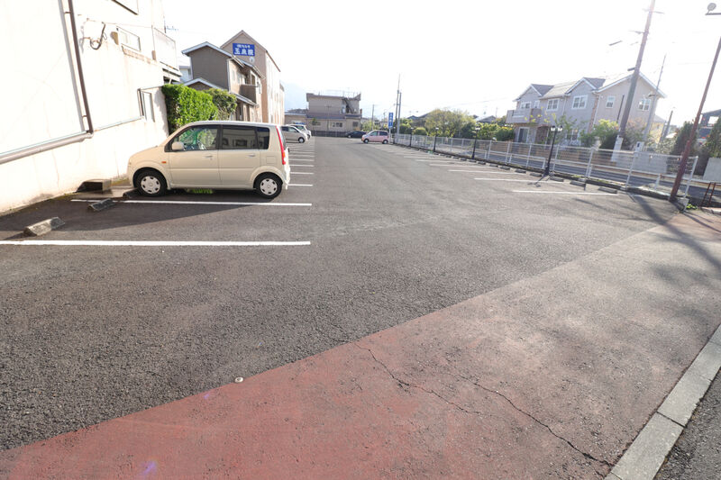 姶良会館 駐車場2