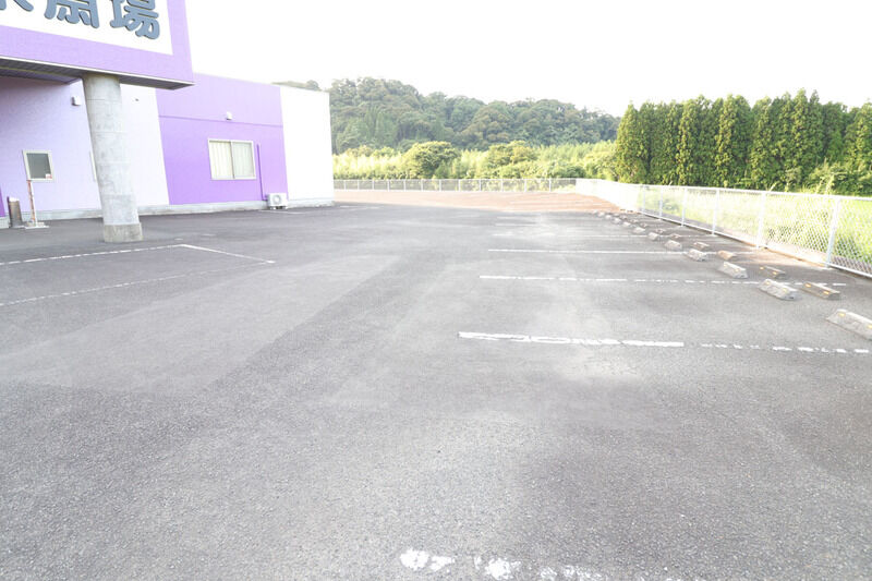 入来斎場 駐車場