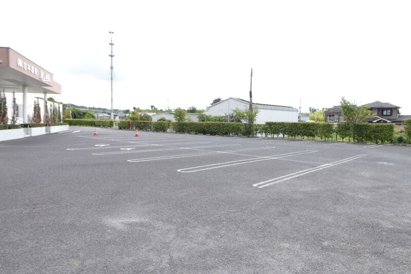 癒し斎場 駐車場