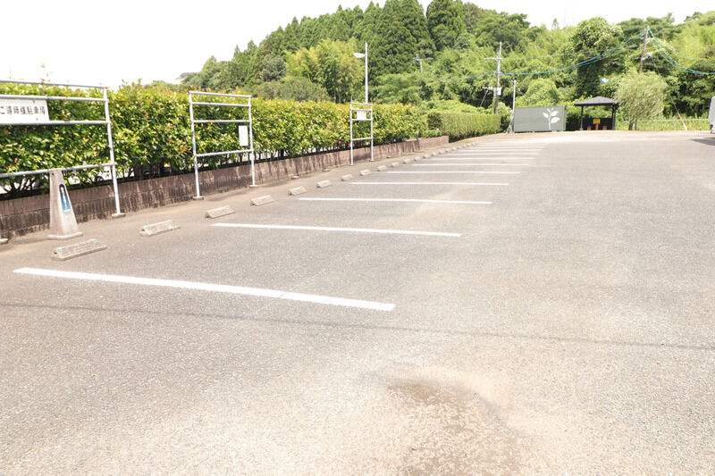 斎場やすらぎ会館 駐車場