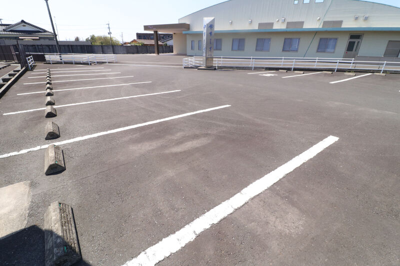 国分南斎場 駐車場2