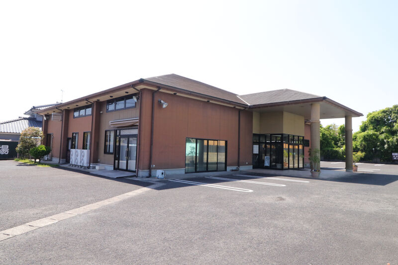 大和国分中央斎場 外観1
