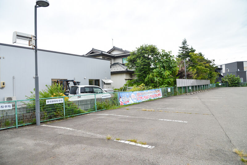 シティホール仁井田 駐車場