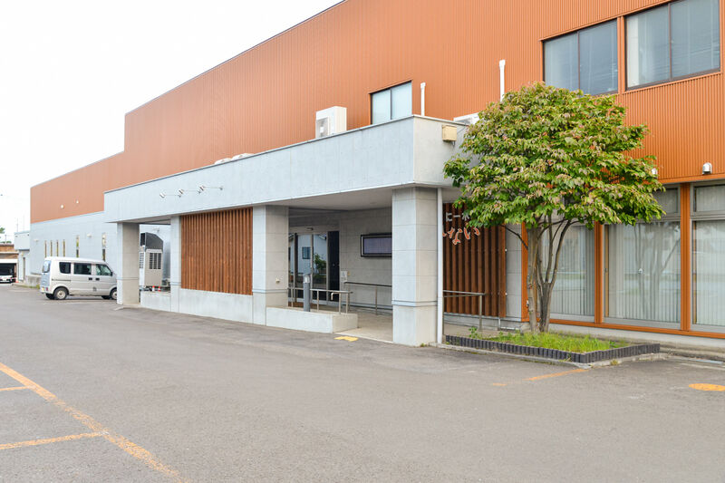 とわにーホールひない 入口