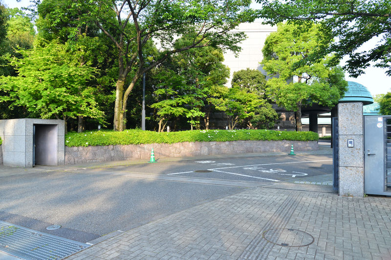府中の森市民聖苑 入口1