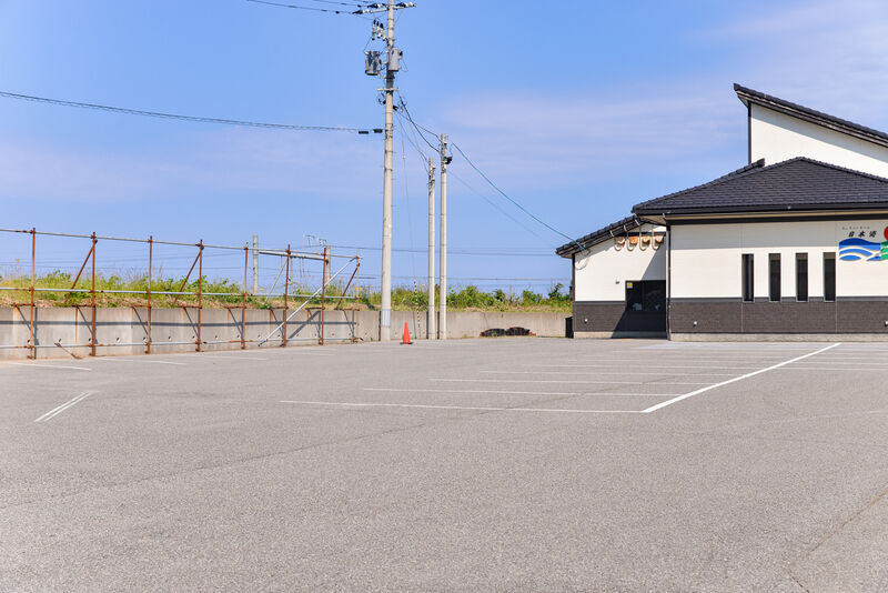 セレモニーホール日本海 駐車場