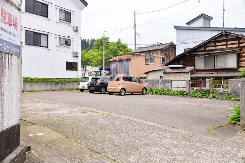 さんだい会館 駐車場