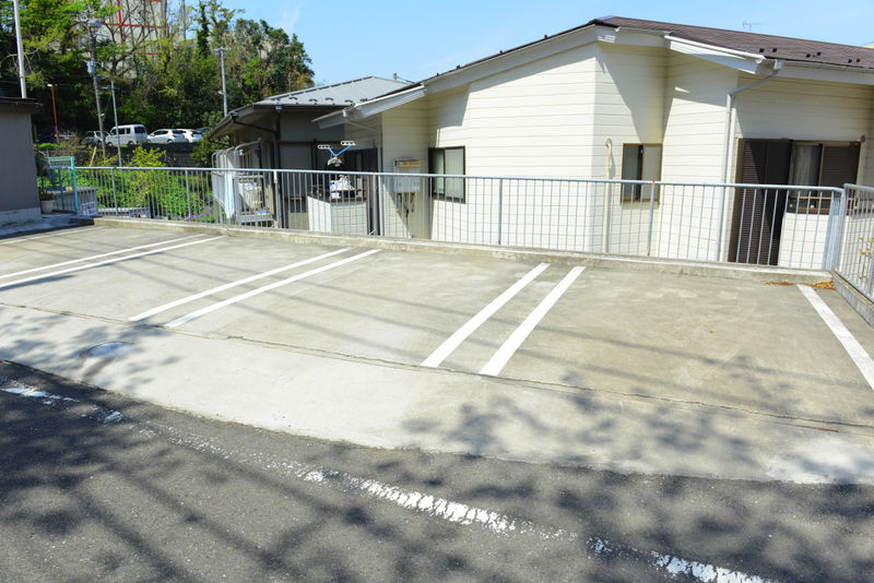 小林典礼 駐車場