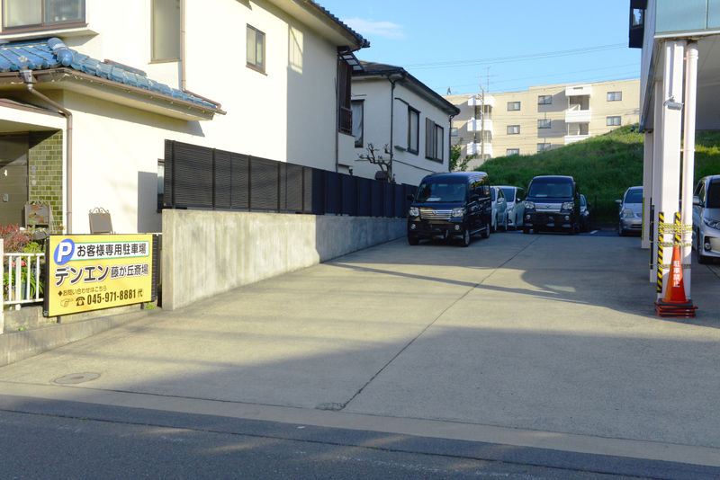 藤が丘斎場 駐車場